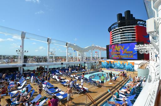 Dangerous Disney Cruise Ship Swimming Pool: Thoughts from ...