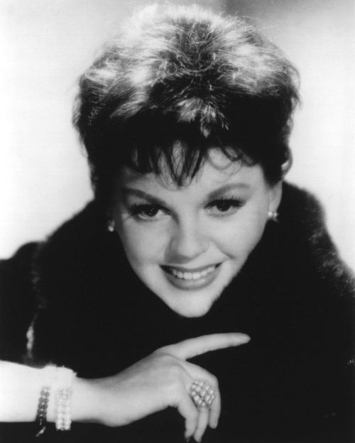 Judy Garland | Biography, Movie Highlights and Photos ...
