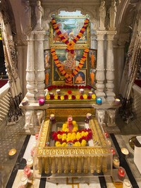 BAPS Shri Swaminarayan Mandir Akshar Deri