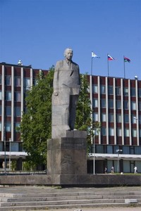 Monument OV Kuusinen