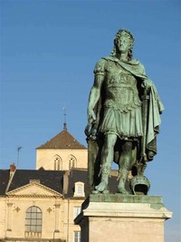Statue de Louis XIV par Louis Petitot 1828 ISMH