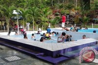 SALMA SHOFA Kolam Renang dan Taman Rekreasi