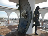 Selena Memorial Statue