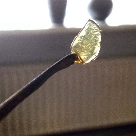 Rosin : creating dabs from weed nugs - YouTube