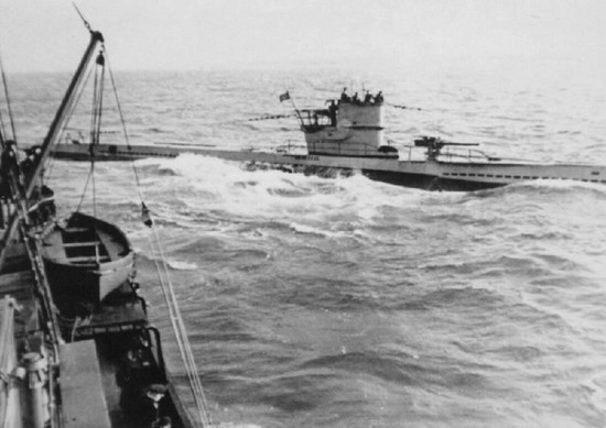 submarines World War II -- technology naval campaigns ship ...