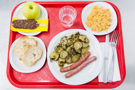What French Kids Eat For School Lunch (It Puts Americans ...
