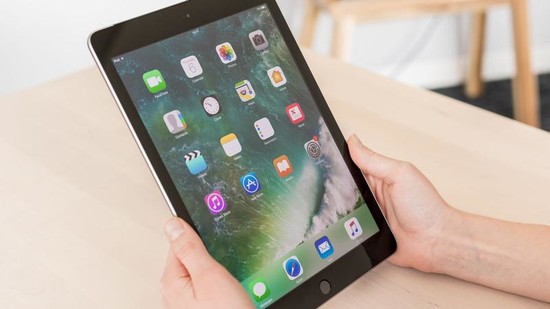 iPad 2017 vs iPad Air 2 - Macworld UK