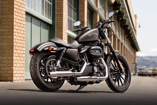 Harley Davidson Sportster Iron 883 Review - Pros, Cons ...