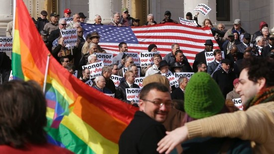 Arkansas, Mississippi overturn gay marriage bans | Fox News