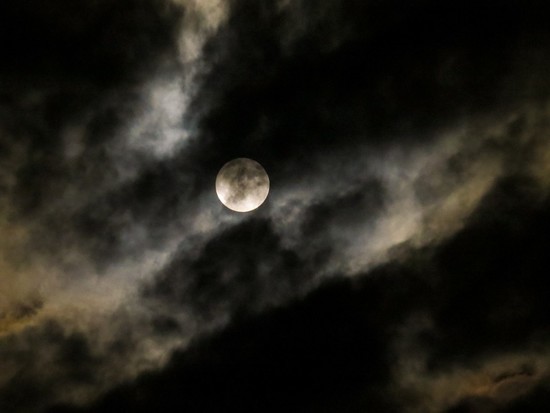 Does the moon affect our mood or actions? – Science ...