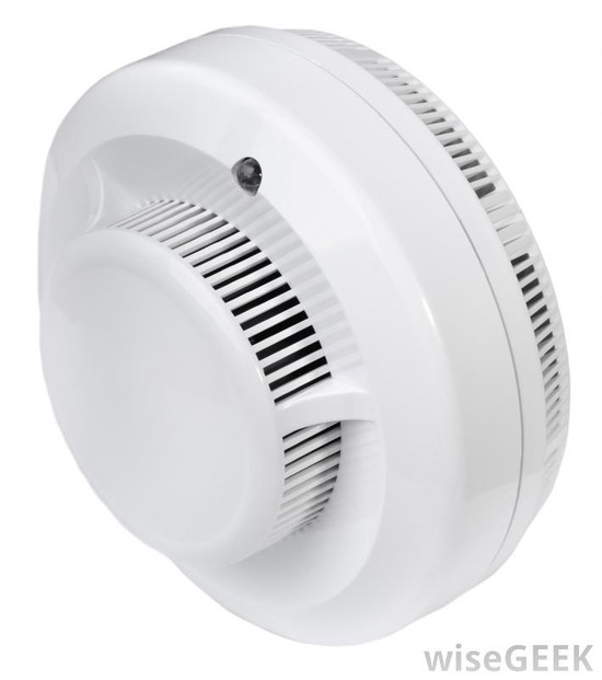How do I Choose the Best Home Smoke Alarm? (with pictures)