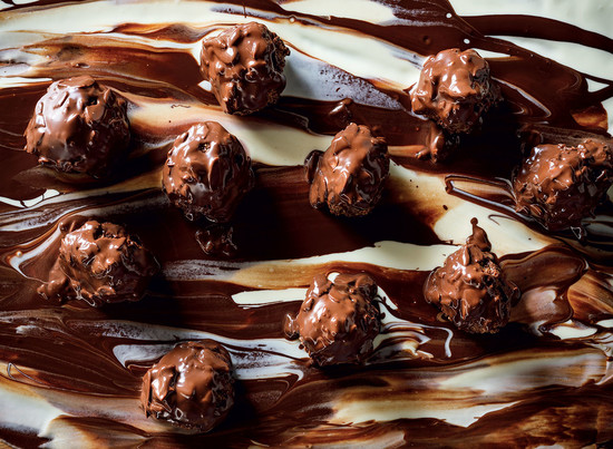 Crunchy hazelnut chocolate pralines | Woolworths TASTE