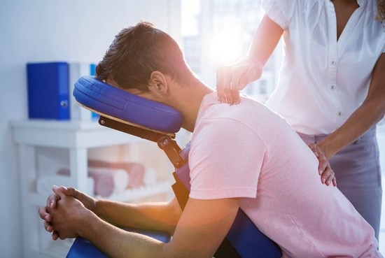 The evidence shows that chiropractors do more harm than ...