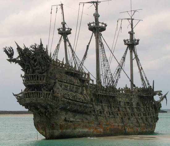 Famous Pirate Ships in History - Pirate Show Cancun