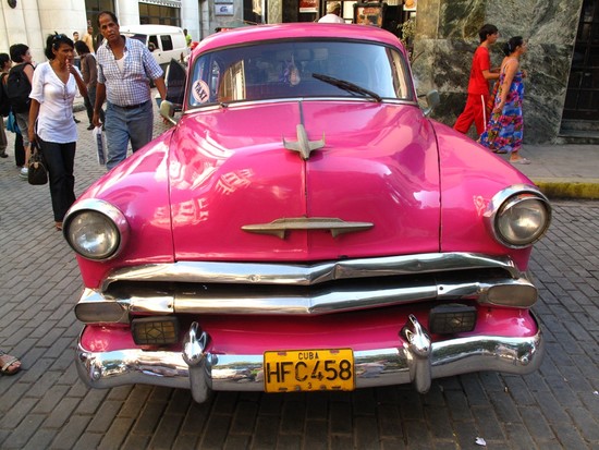 Why Cuba Has So Many Classic American Cars - Worth The Whisk
