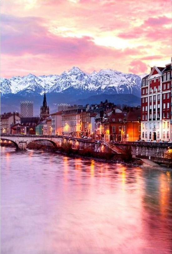 Grenoble, France | Beautiful places somewhere | Pinterest