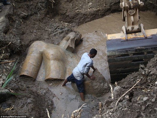 Statue of Pharaoh Ramses II is found in a Cairo slum ...