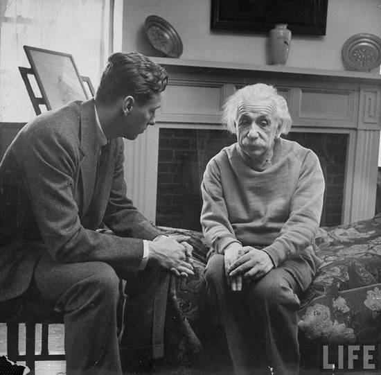 Einstein and his therapist. : OldSchoolCool