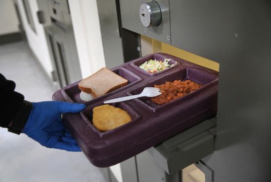 What It's Like to Eat Some of the Worst Prison Food in ...