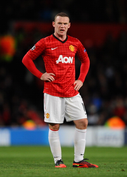 Wayne Rooney of Manchester United looks dejected during ...