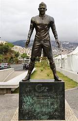 Cristiano Ronaldo Statue