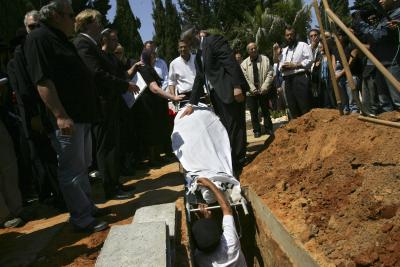 Jewish Burial & the Participation of Non-Jews | Our ...